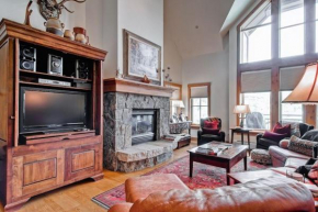 Villa Montane 216 by East West Hospitality Beaver Creek